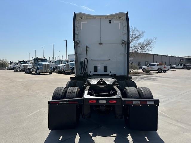 2021 Peterbilt 579-6