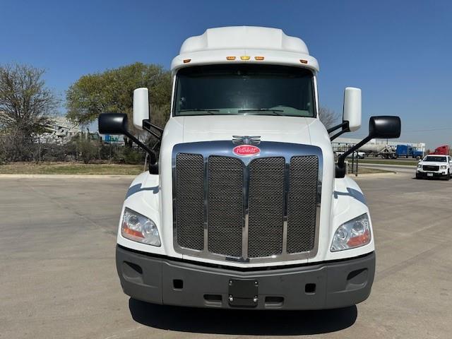 2021 Peterbilt 579-12