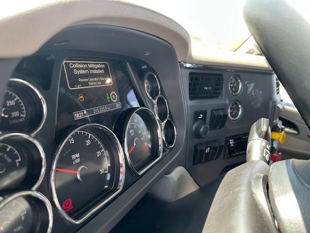 2021 Peterbilt 579-57