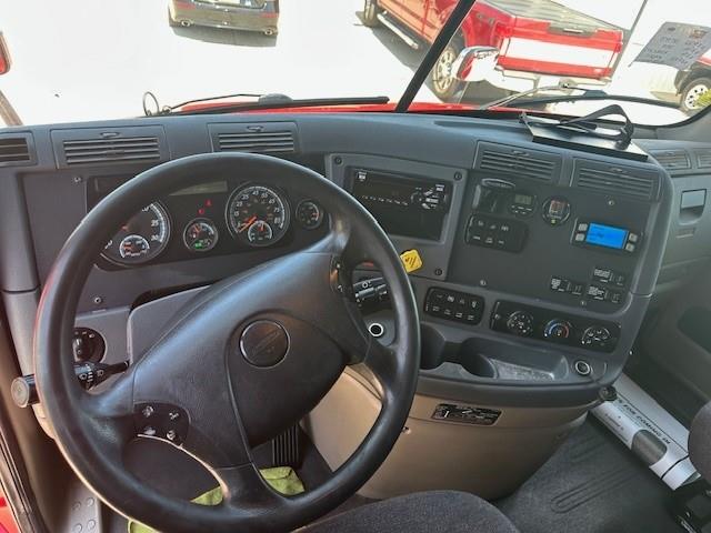 2019 Freightliner Cascadia-2