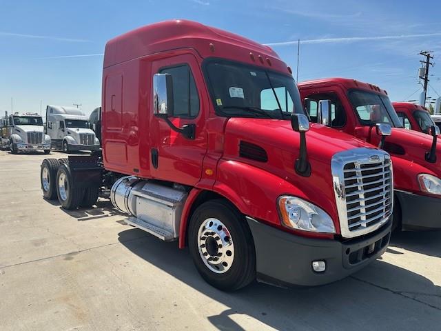 2019 Freightliner Cascadia-11