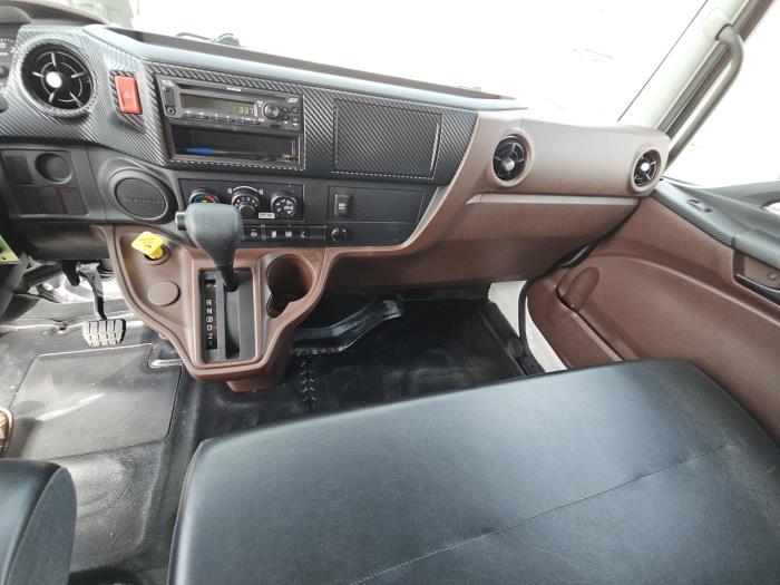 2025 Hino L6-18