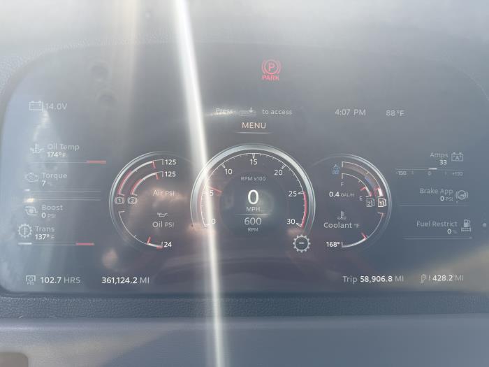2023 Peterbilt 389-4
