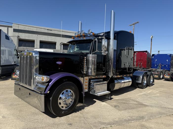 2023 Peterbilt 389-18