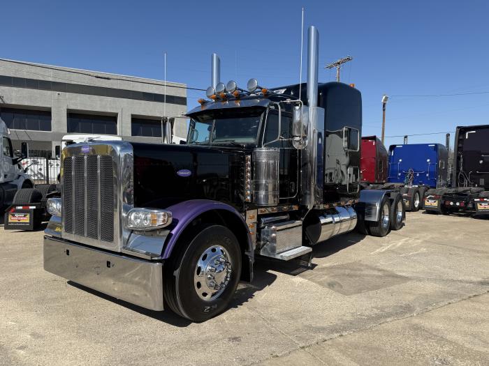 2023 Peterbilt 389-19
