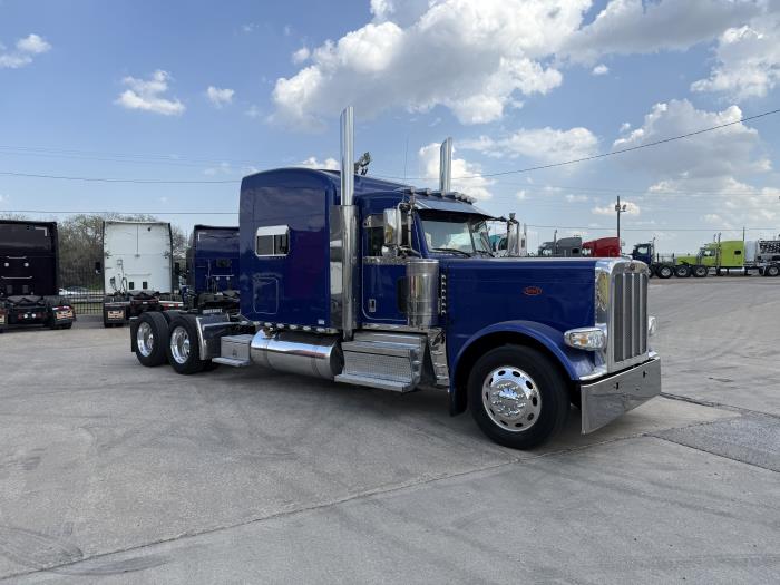2022 Peterbilt 389-23