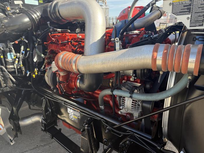 2023 Peterbilt 389-45
