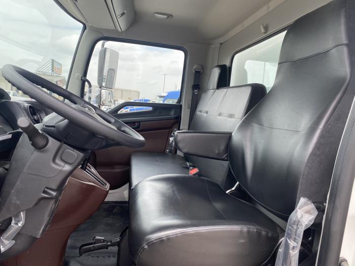 2025 Hino L6-18