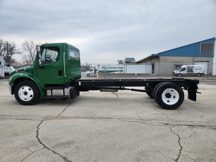 2016 Freightliner Business Class M2 106-2