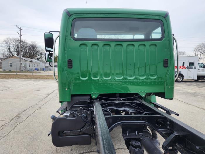 2016 Freightliner Business Class M2 106-4