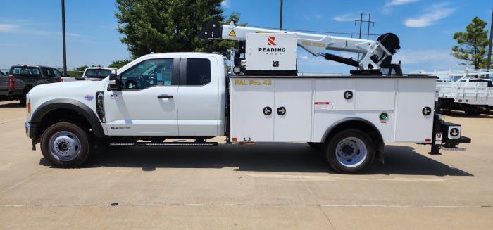 2024 Ford F-550-2