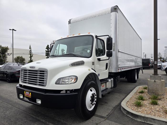 2018 Freightliner Business Class M2 106-1