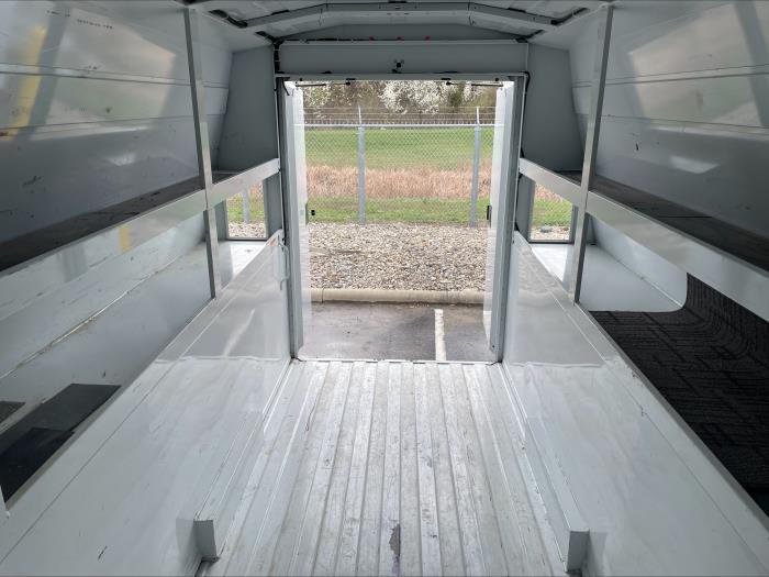 2024 Ford E-450-21