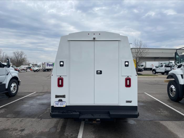 2024 Ford E-450-4