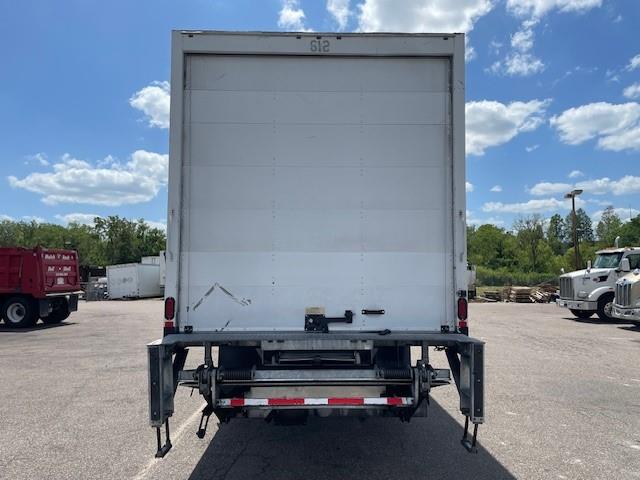 2018 Freightliner Business Class M2 106-5