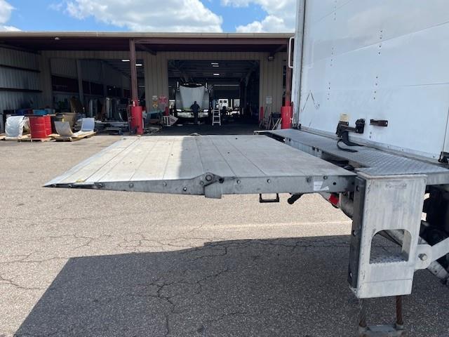 2018 Freightliner Business Class M2 106-7
