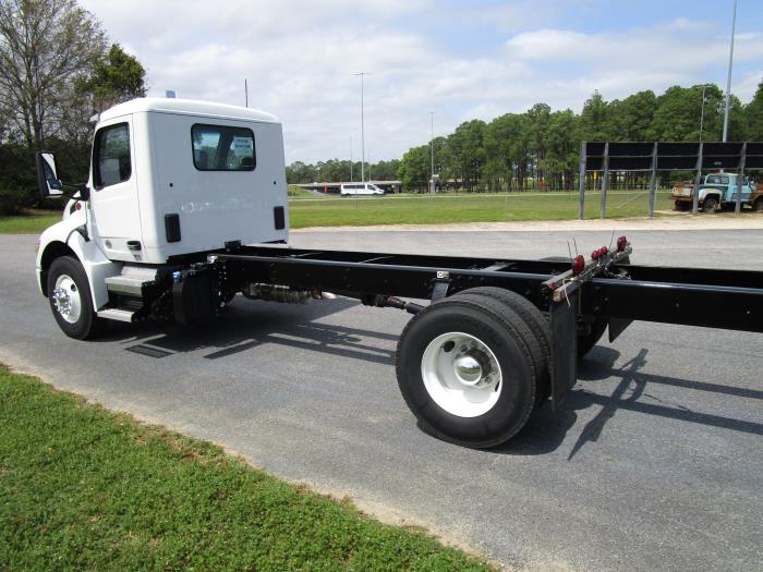 2025 Peterbilt 537-6