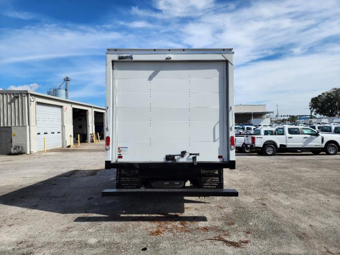 2025 Ford E-450-6