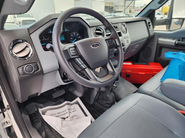 2025 Ford F-750-14