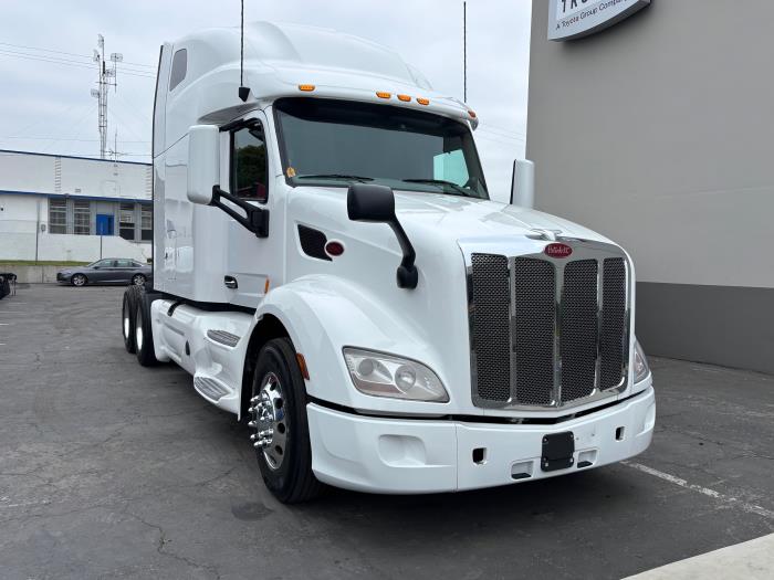 2022 Peterbilt 579-4