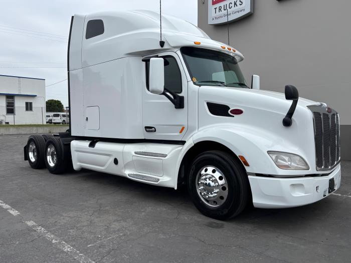 2022 Peterbilt 579-5
