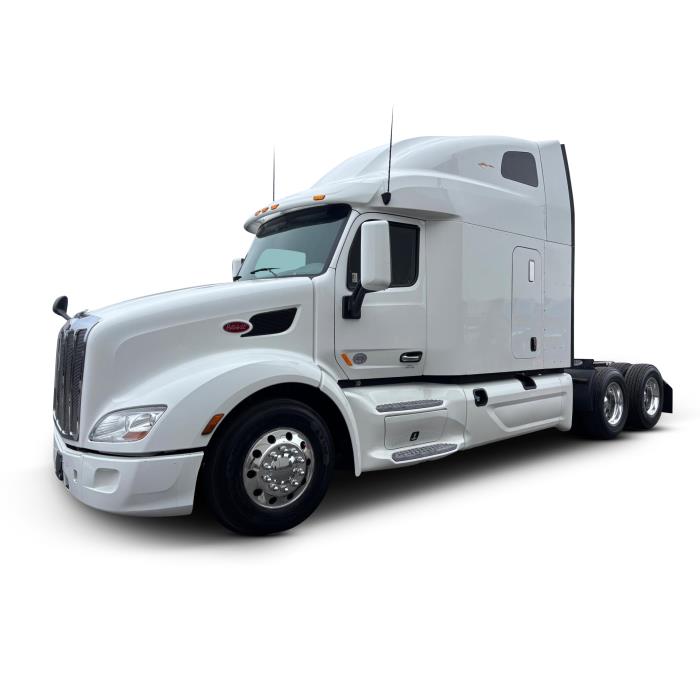2022 Peterbilt 579-0