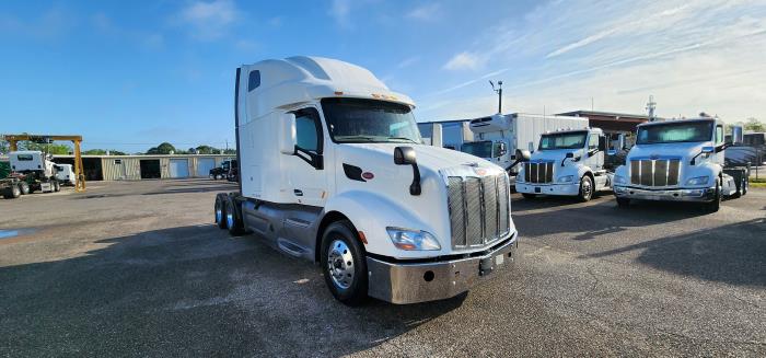 2020 Peterbilt 579-7