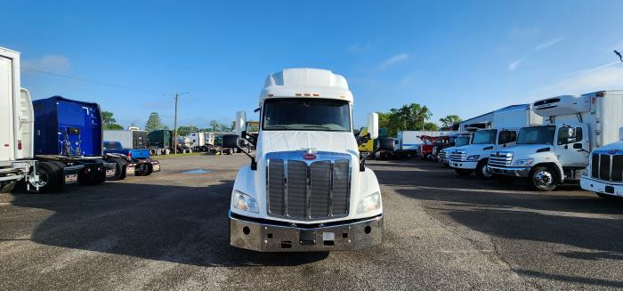 2020 Peterbilt 579-8