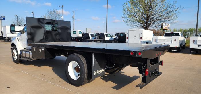 2025 Ford F-750-3