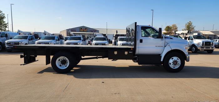 2025 Ford F-750-6