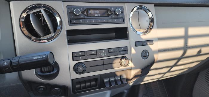 2025 Ford F-750-10
