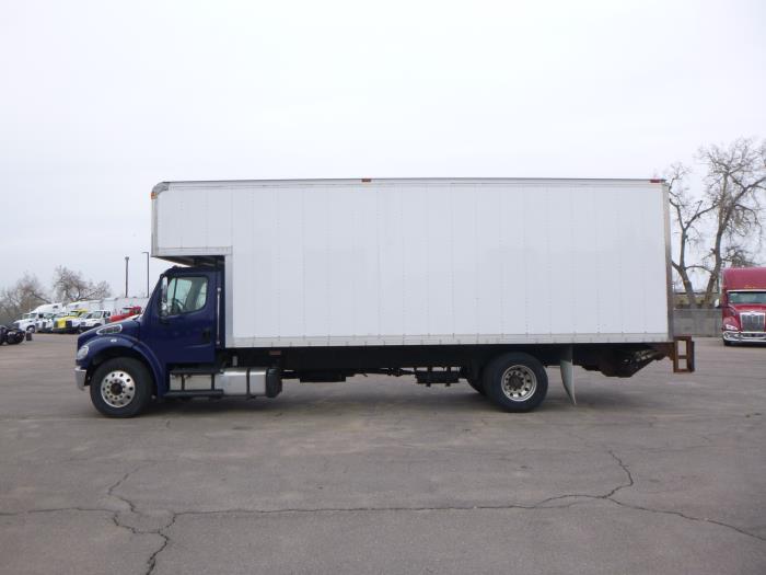 2017 Freightliner Business Class M2 106-5
