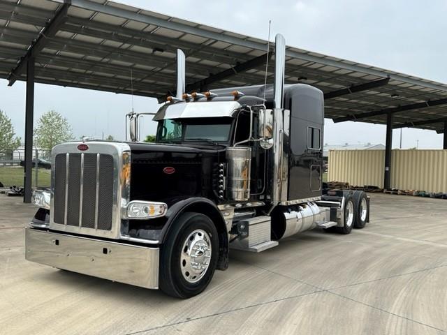 2022 Peterbilt 389-1