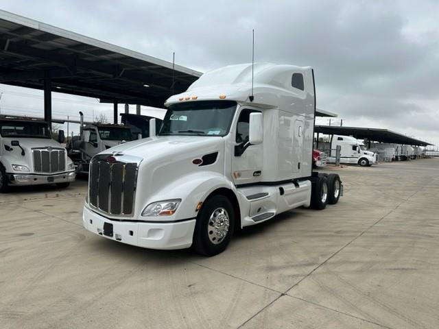 2022 Peterbilt 579-1