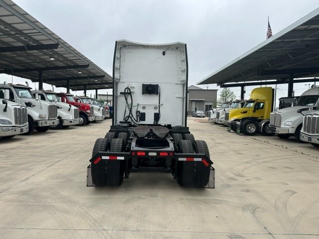 2022 Peterbilt 579-4