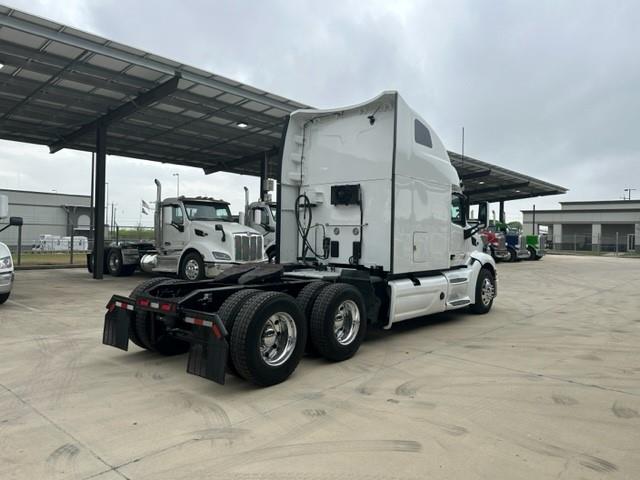 2022 Peterbilt 579-5