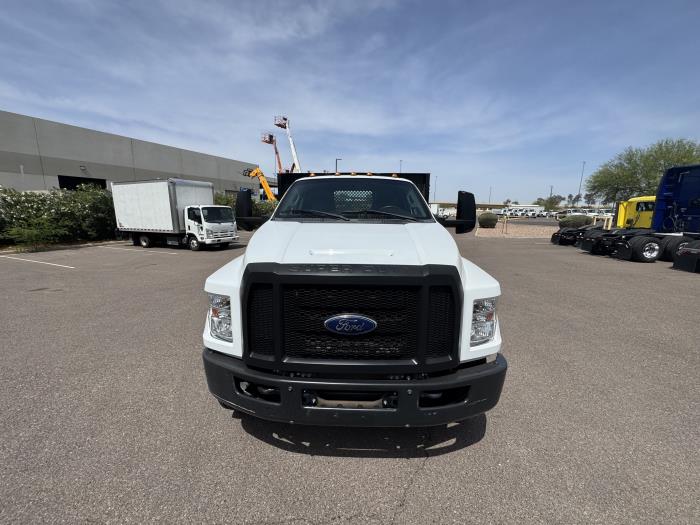 2018 Ford F-650-7