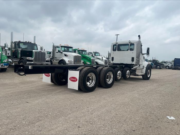 2025 Peterbilt 567-5