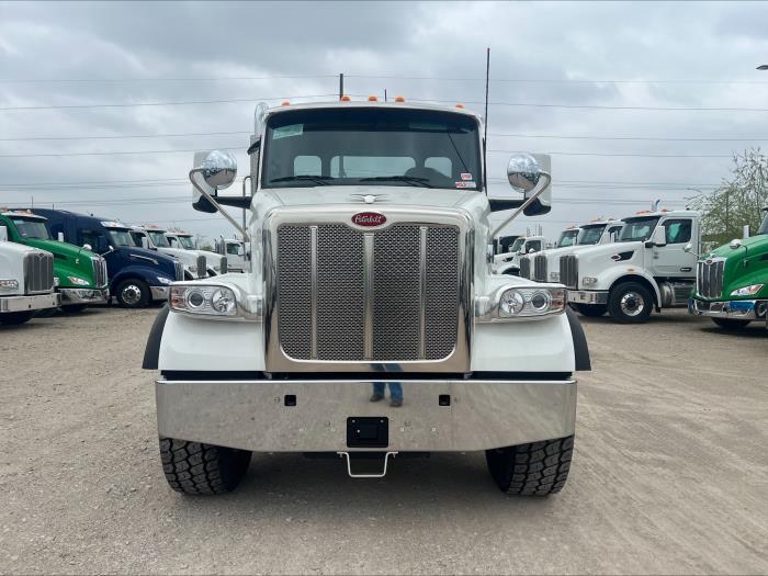 2025 Peterbilt 567-8