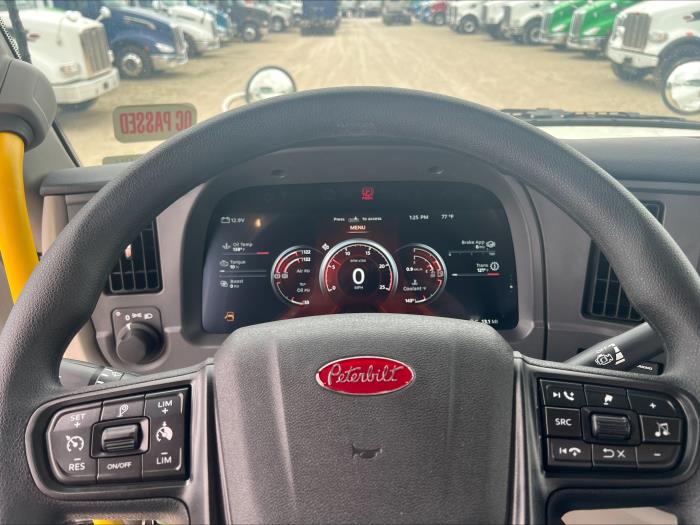 2025 Peterbilt 567-10