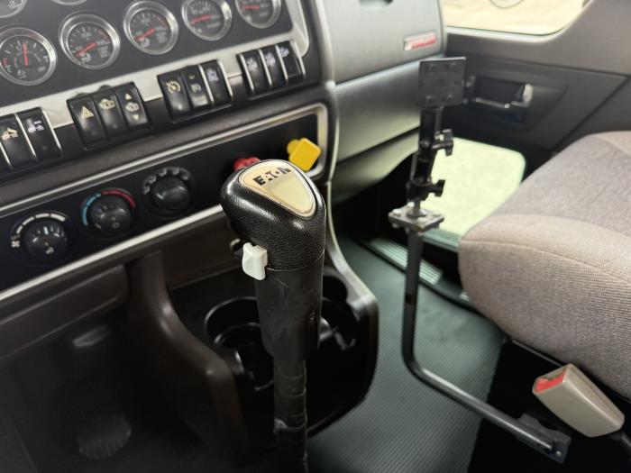 2015 Kenworth T800-7
