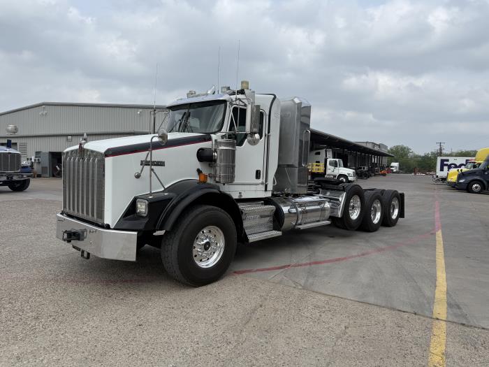 2015 Kenworth T800-13