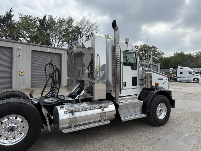 2015 Kenworth T800-22