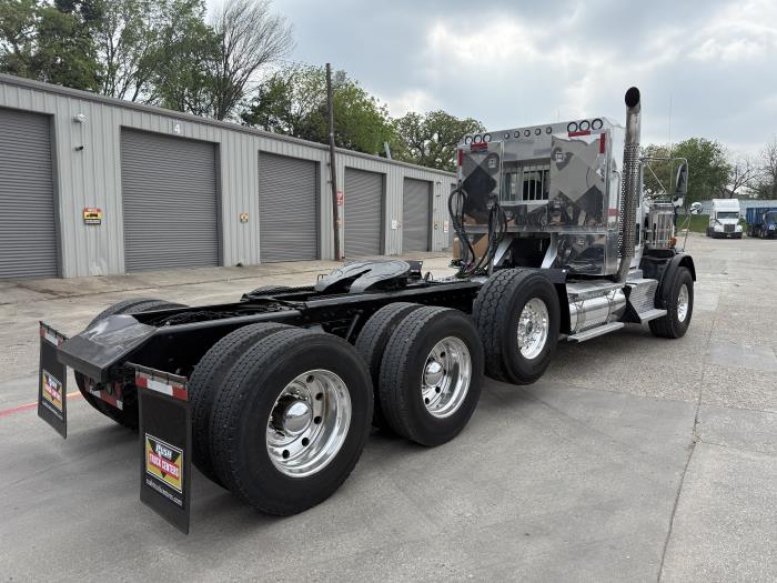 2015 Kenworth T800-25