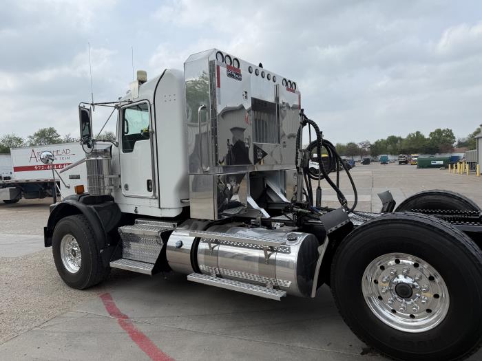 2015 Kenworth T800-30