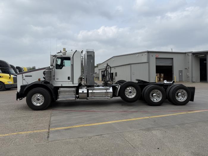 2015 Kenworth T800-3