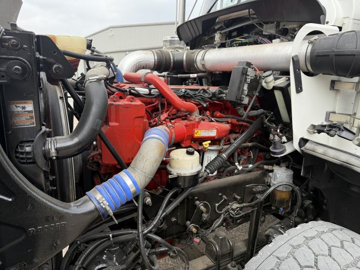 2015 Kenworth T800-32