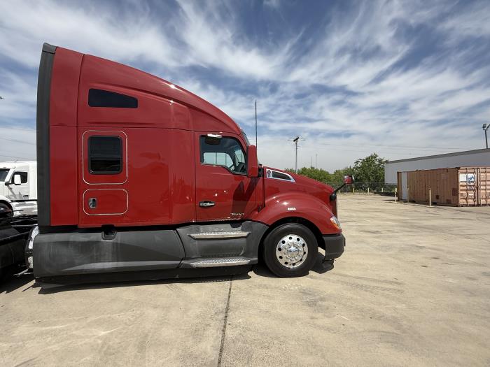 2021 Kenworth T680-9