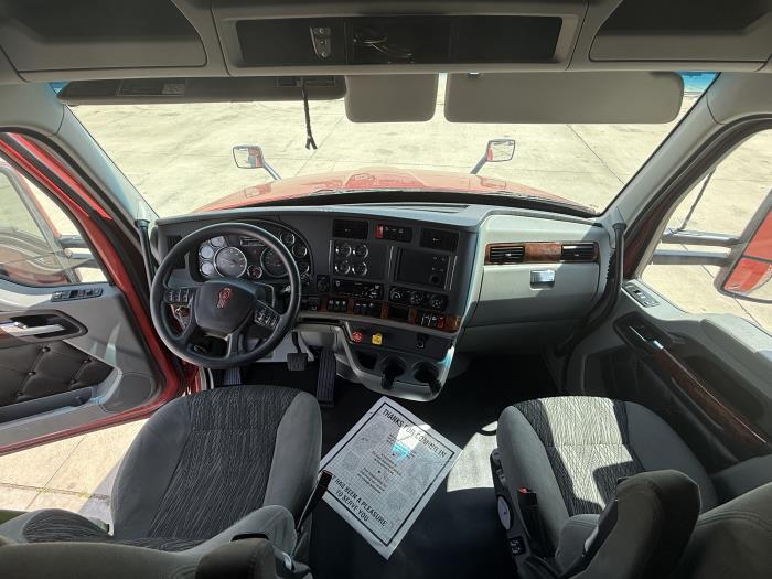 2021 Kenworth T680-10