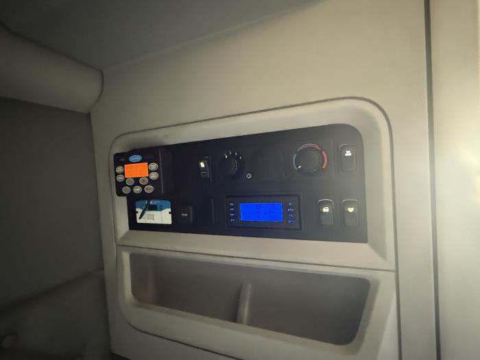 2021 Kenworth T680-12